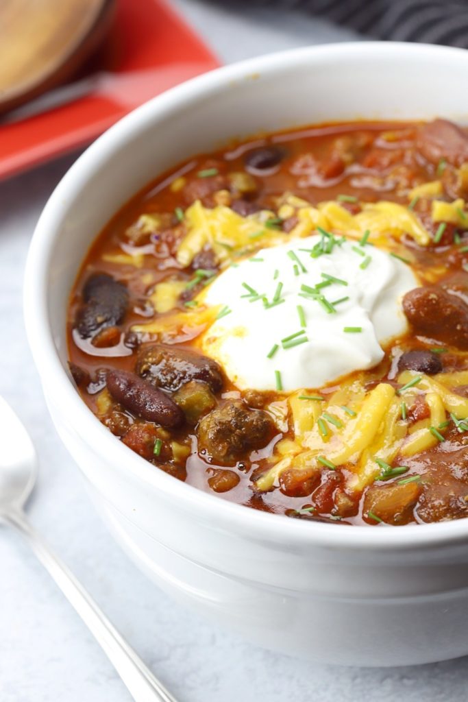 The Coziest Crock Pot Chili Recipes to Warm You Up - Meatball Mom